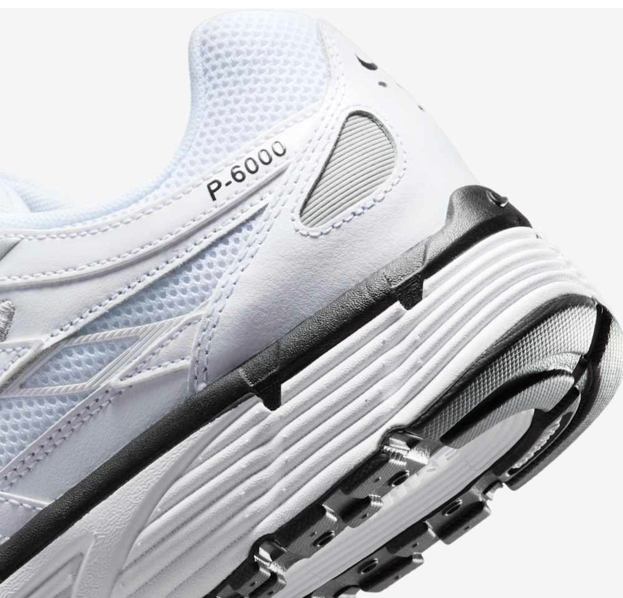 Zapatos Nike P6000 premium original  color blancos